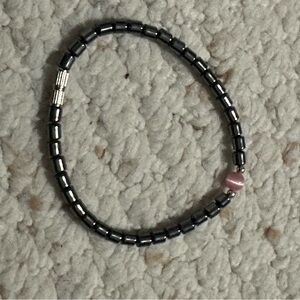 Bracelet with stone grey pink